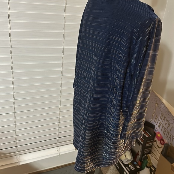 Sure Ruff blouse - Picture 2 of 2